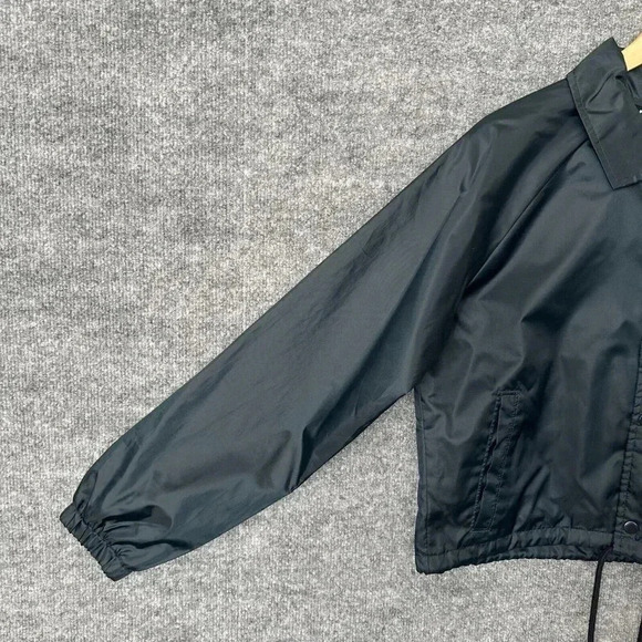 Champion Windbreaker Womens Medium Black Cropped Sporty Logo Spellout Jacket - Picture 10 of 16